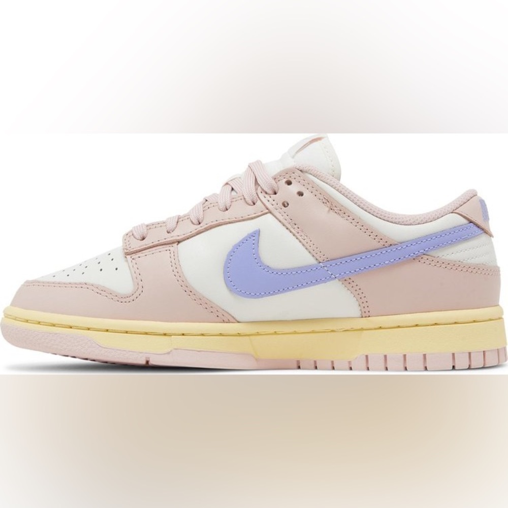 Size 7.5 - Nike Dunk Low Pink Oxford 2022